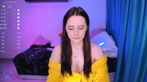 Snapshot of effie_lee chatting on 12-26-24, 02:05 Effie online show from 12-26-24, 02:05