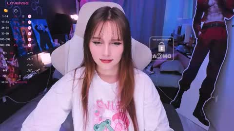 Snapshot of effie_lee chatting on 11-05-25, 11:32 Effie online show from 11-05-25, 11:32