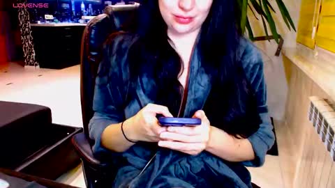 Effy online show from 10-06-25, 06:38