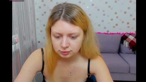 Effy online show from 12-18-24, 08:53