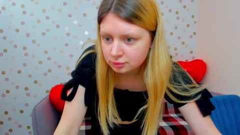 Effy online show from 01-27-25, 09:44