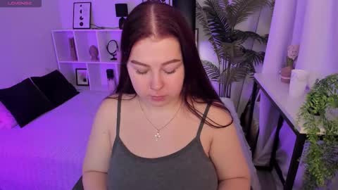 Effy online show from 11-23-25, 01:22