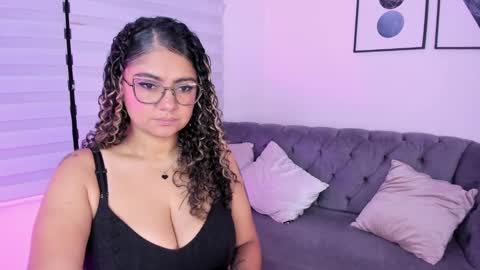 Snapshot of efy_lopez chatting on 10-16-25, 12:06 efy_lopez online show from 10-16-25, 12:06