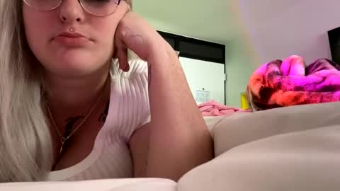 Snapshot of egyptiancottxn chatting on 02-08-25, 04:36 Egyptiancottxn online show from 02-08-25, 04:36