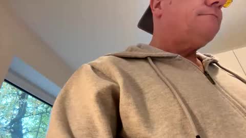 eichelhorn online show from 10-23-25, 10:58