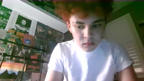 Snapshot of eighte3nyroldfag chatting on 03-17-26, 12:04 eighte3nyroldfag online show from 03-17-26, 12:04