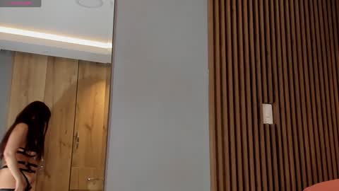 Snapshot of eilin_clio chatting on 12-29-24, 12:34 Eilin online show from 12-29-24, 12:34