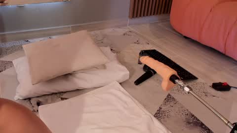 Snapshot of eilin_clio chatting on 02-03-25, 03:27 Eilin online show from 02-03-25, 03:27