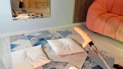 Snapshot of eilin_clio chatting on 03-06-25, 12:10 Eilin online show from 03-06-25, 12:10