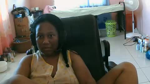 Snapshot of eirondra_valeen chatting on 10-14-25, 12:50 Eirondra Valeen online show from 10-14-25, 12:50