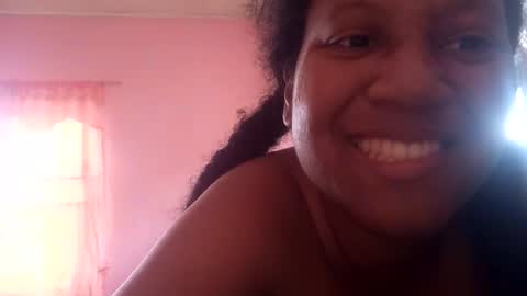 Snapshot of eirondra_valeen chatting on 10-22-25, 02:17 Eirondra Valeen online show from 10-22-25, 02:17