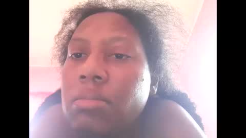 Snapshot of eirondra_valeen chatting on 11-09-25, 01:09 Eirondra Valeen online show from 11-09-25, 01:09