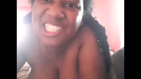 Snapshot of eirondra_valeen chatting on 11-22-25, 10:14 Eirondra Valeen online show from 11-22-25, 10:14