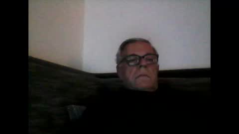 eisbaer1957 online show from 01-25-25, 08:42