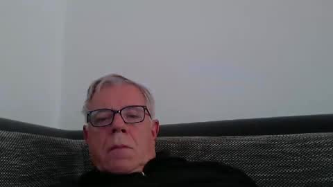 eisbaer1957 online show from 02-09-25, 12:19