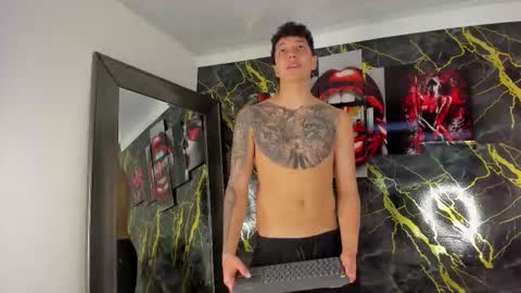 Snapshot of eithan__boy chatting on 03-04-26, 12:33 Eithan online show from 03-04-26, 12:33