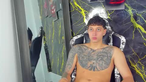 Snapshot of eithan__boy chatting on 03-16-26, 12:20 Eithan online show from 03-16-26, 12:20