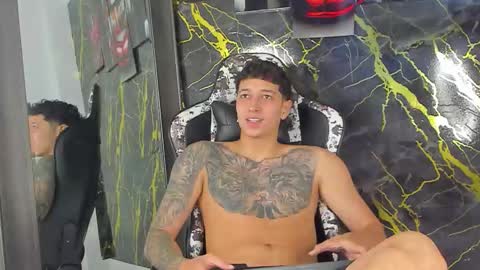 Snapshot of eithan__boy chatting on 03-20-26, 01:16 Eithan online show from 03-20-26, 01:16