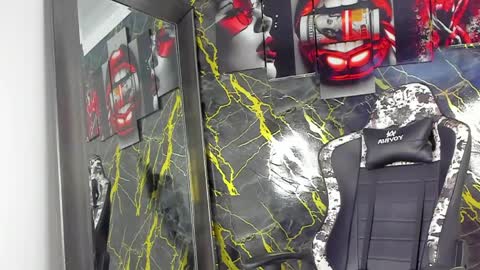 Snapshot of eithan__boy chatting on 04-12-26, 11:48 Eithan online show from 04-12-26, 11:48