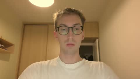 Snapshot of ekeremarten chatting on 11-10-25, 07:57 ekeremarten online show from 11-10-25, 07:57