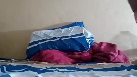 Snapshot of el131140 chatting on 12-25-24, 07:56 Sebastin online show from 12-25-24, 07:56