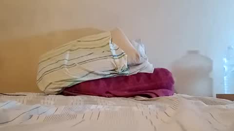 Snapshot of el131140 chatting on 01-26-25, 06:17 Sebastin online show from 01-26-25, 06:17