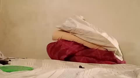 Snapshot of el131140 chatting on 02-18-25, 02:59 Sebastin online show from 02-18-25, 02:59