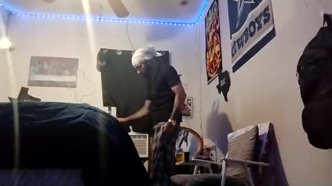 Snapshot of el_mucho_dingdong1 chatting on 09-27-25, 11:15 el_mucho_dingdong1 online show from 09-27-25, 11:15