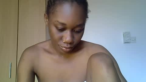 petite online show from 12-09-24, 01:45