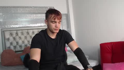 Snapshot of el_principee chatting on 03-10-25, 11:53 el_principee online show from 03-10-25, 11:53