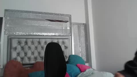 Snapshot of el_principee chatting on 03-10-25, 06:01 el_principee online show from 03-10-25, 06:01