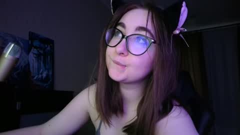 If you like it when I meow give me a thumbs up online show from 03-04-25, 03:59