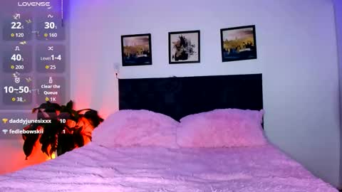 Elaia franco online show from 10-14-25, 04:19