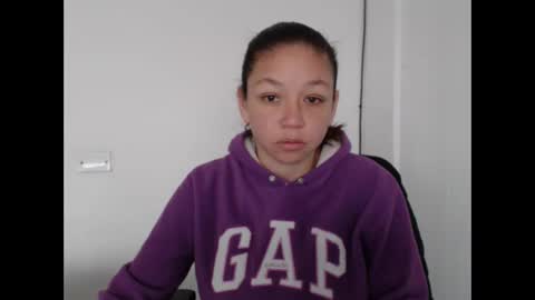 Snapshot of elaine_cooper_21 chatting on 10-07-25, 10:07 Eli online show from 10-07-25, 10:07