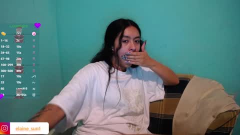 Snapshot of elaine_sun chatting on 12-28-24, 04:19 Elaine eli online show from 12-28-24, 04:19