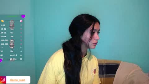 Snapshot of elaine_sun chatting on 12-28-24, 07:22 Elaine eli online show from 12-28-24, 07:22