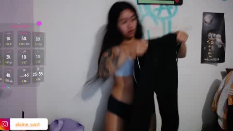 Snapshot of elaine_sun chatting on 01-17-25, 06:15 Elaine eli online show from 01-17-25, 06:15