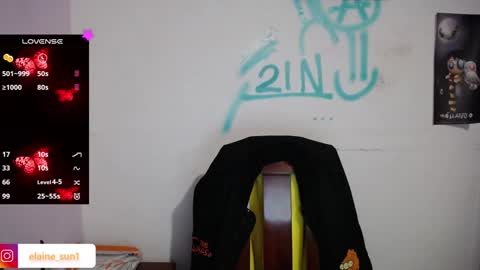 Snapshot of elaine_sun chatting on 02-06-25, 05:57 Elaine eli online show from 02-06-25, 05:57