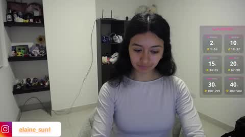 Snapshot of elaine_sun chatting on 09-23-25, 04:15 Elaine eli online show from 09-23-25, 04:15