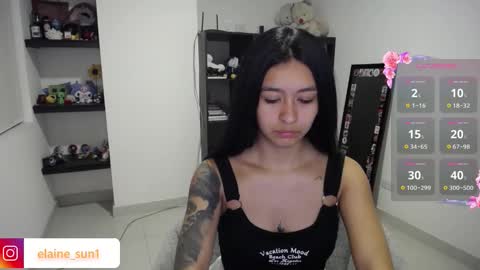 Snapshot of elaine_sun chatting on 11-12-25, 03:29 Elaine eli online show from 11-12-25, 03:29