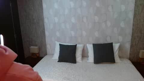 Snapshot of elamurray chatting on 12-02-25, 11:15 elamurray online show from 12-02-25, 11:15