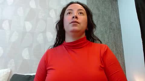 Snapshot of elamurray chatting on 12-05-25, 11:41 elamurray online show from 12-05-25, 11:41