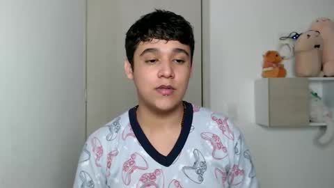 Snapshot of elandor__79876 chatting on 10-20-25, 06:47 elandor online show from 10-20-25, 06:47