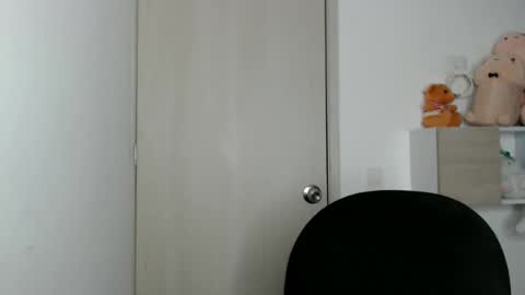 Snapshot of elandor__79876 chatting on 10-20-25, 11:05 elandor online show from 10-20-25, 11:05