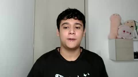 Snapshot of elandor__79876 chatting on 10-24-25, 11:06 elandor online show from 10-24-25, 11:06