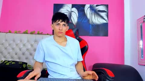 Elan Giralon online show from 11-12-25, 11:03