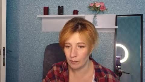 Snapshot of elannaria chatting on 09-28-25, 02:22 Elanna online show from 09-28-25, 02:22