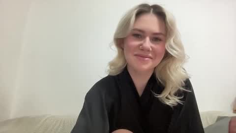 elaraluxxxe online show from 12-02-25, 11:04