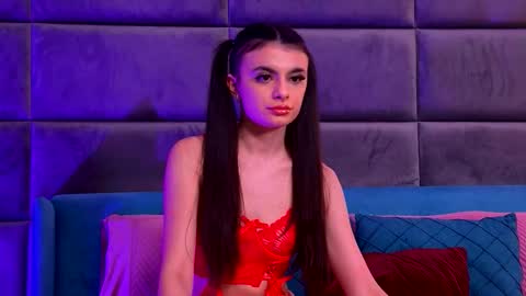 Elara online show from 12-16-25, 04:39