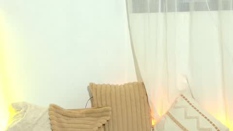 Snapshot of elaravennori chatting on 03-03-26, 01:12 elaravennori online show from 03-03-26, 01:12